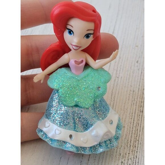 Ariel Hasbro princess Little Mermaid Disney Pixar doll mini glitter dress toy fi - Picture 1 of 4
